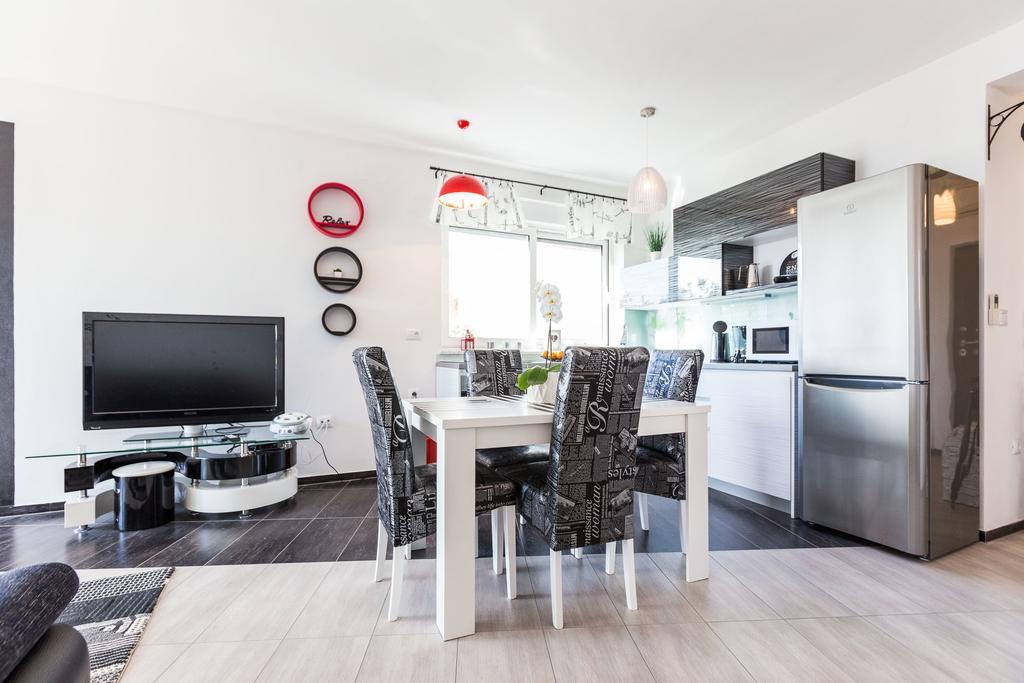 Apartments Bozana บาร์บินเย ห้อง รูปภาพ