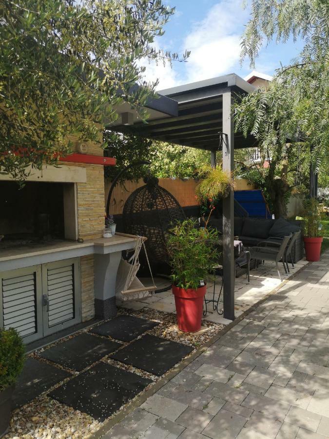 Apartments Bozana บาร์บินเย ภายนอก รูปภาพ